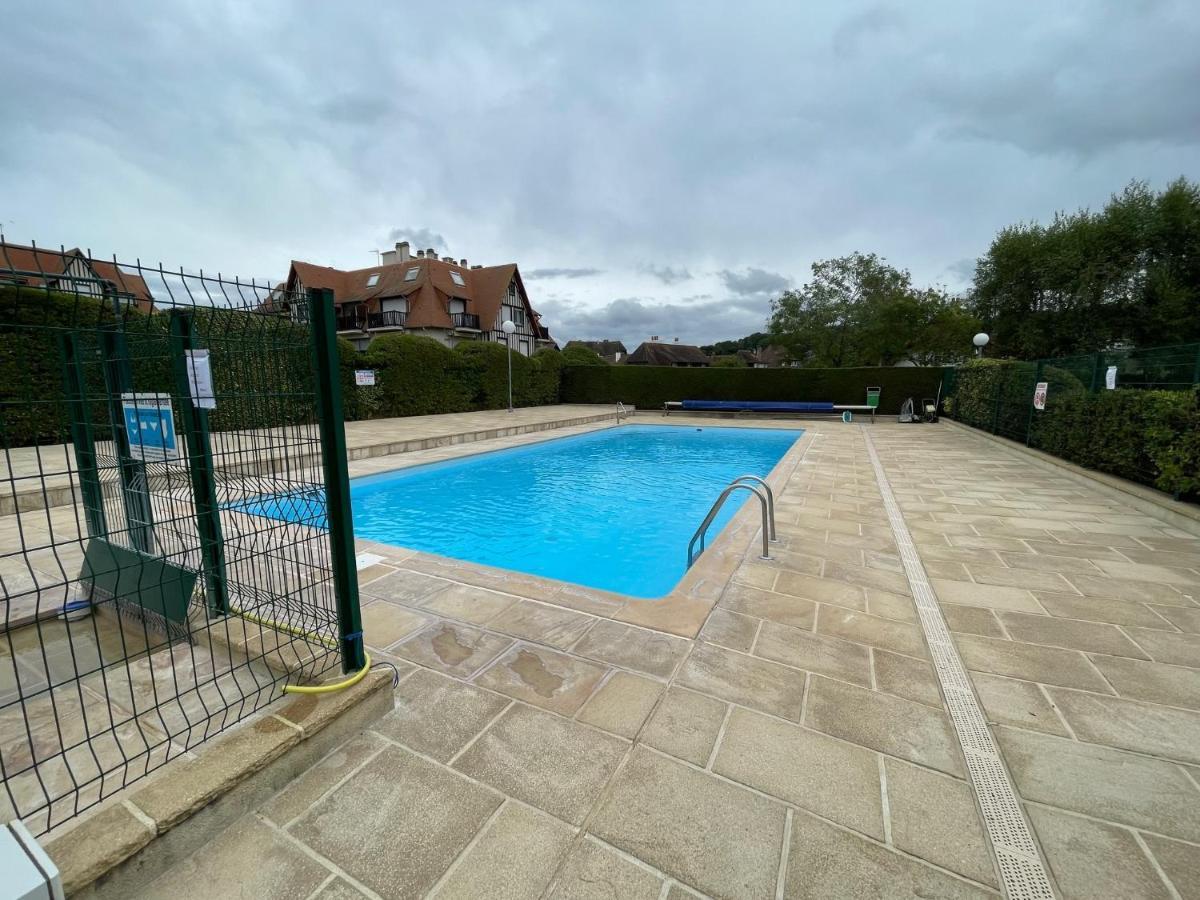 La Vigie Spacieux, Lumineux, Piscine โดวีลล์ ภายนอก รูปภาพ