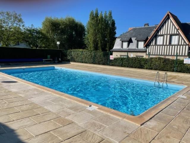 La Vigie Spacieux, Lumineux, Piscine โดวีลล์ ภายนอก รูปภาพ